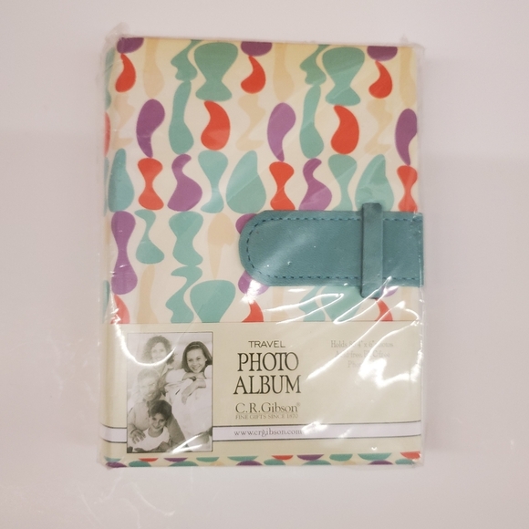 C.R. Gibson Travel  Photo Album - Picture 1 of 6